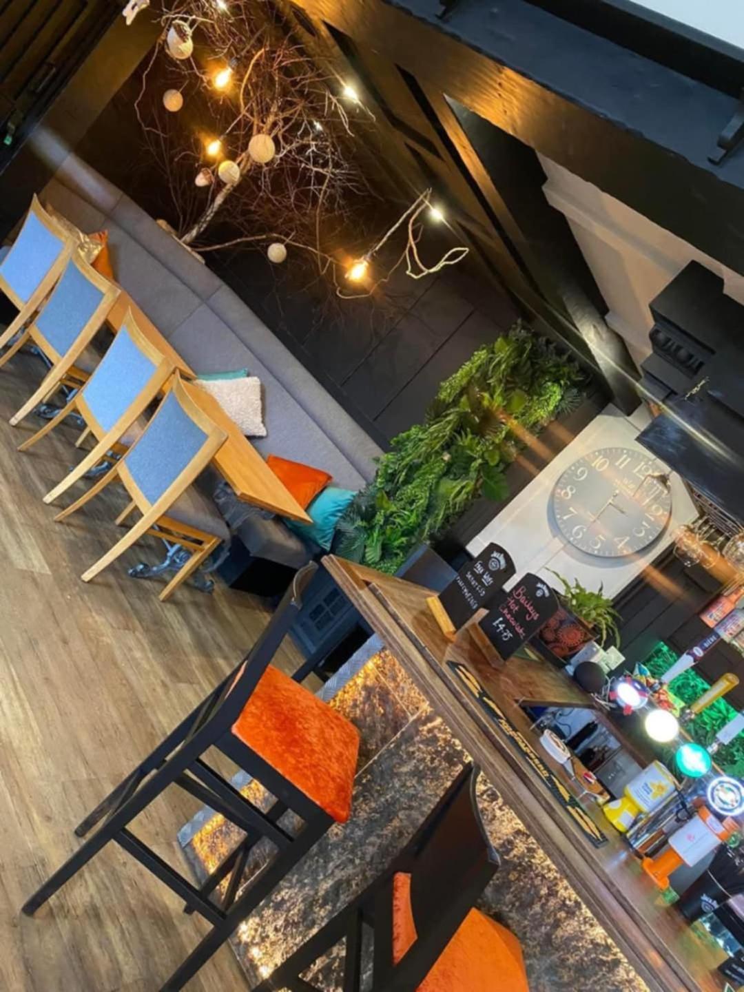 米勒姆 The Bear On The Square酒店 外观 照片